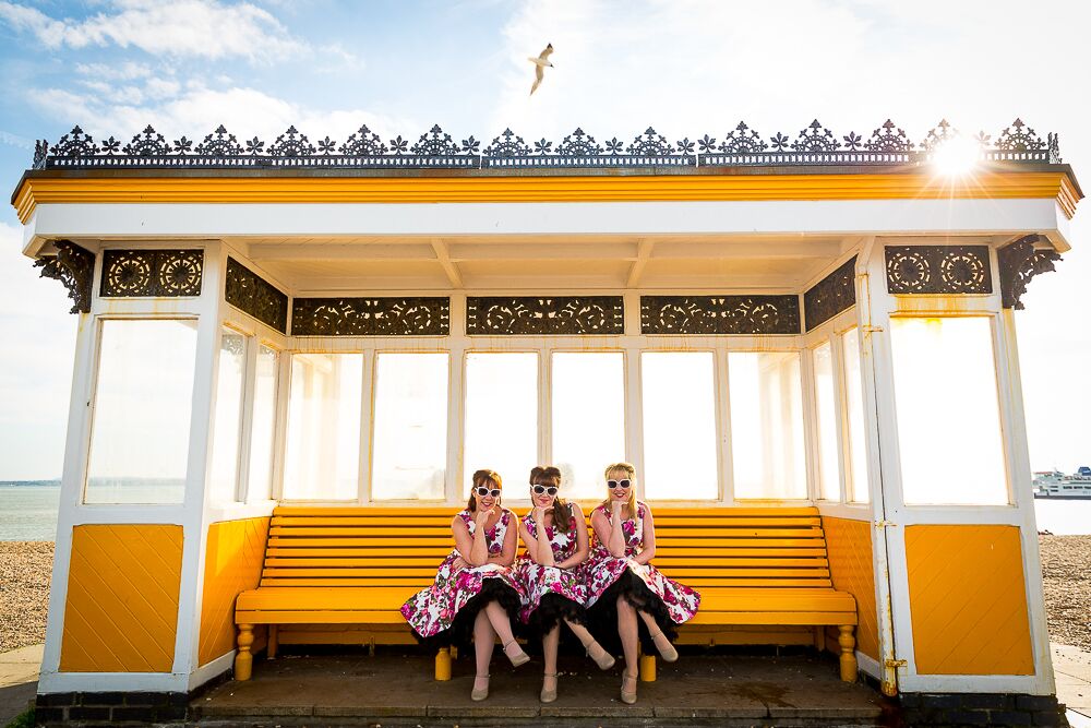 Silhouette Show Bench