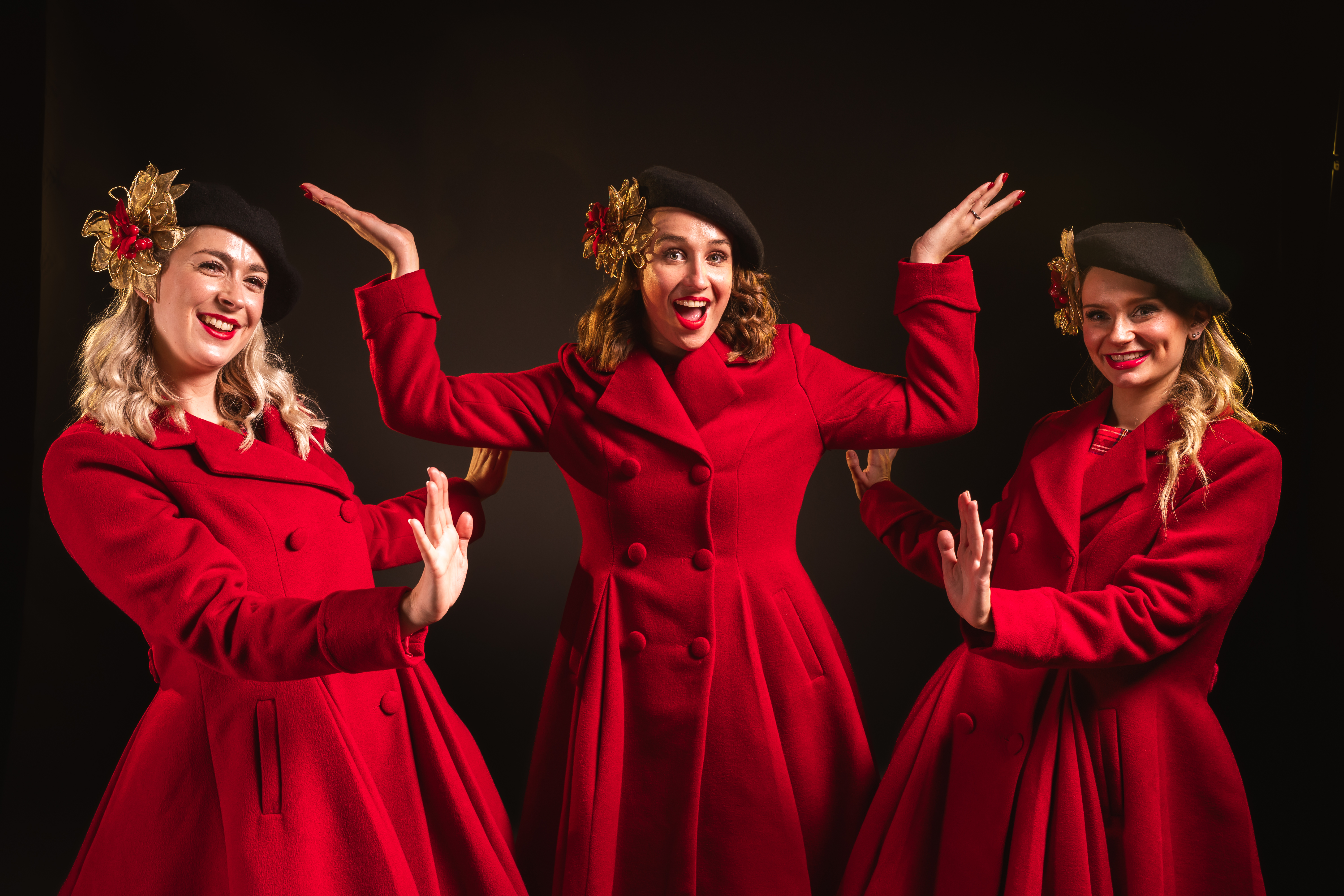 Vintage Trio at Christmas 1 Vintage Trio at Christmas 1